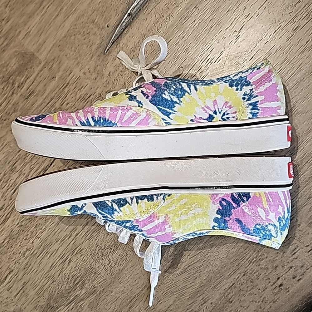 Vans Unisex tie dye sneakers womans size 8.5 or mens 7 - Picture 8 of 11